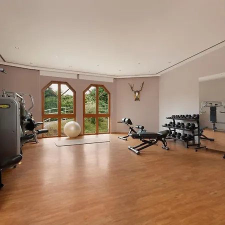Leonardo Med 4*